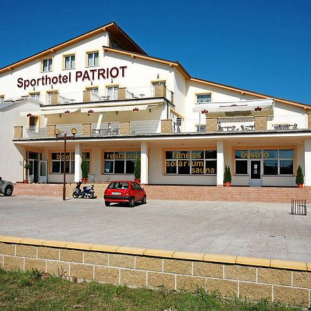 Sporthotel Patriot Úštěk エクステリア 写真